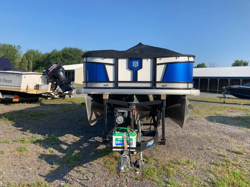 Slide: The Image of Monaco 235 RL 2021 - 4