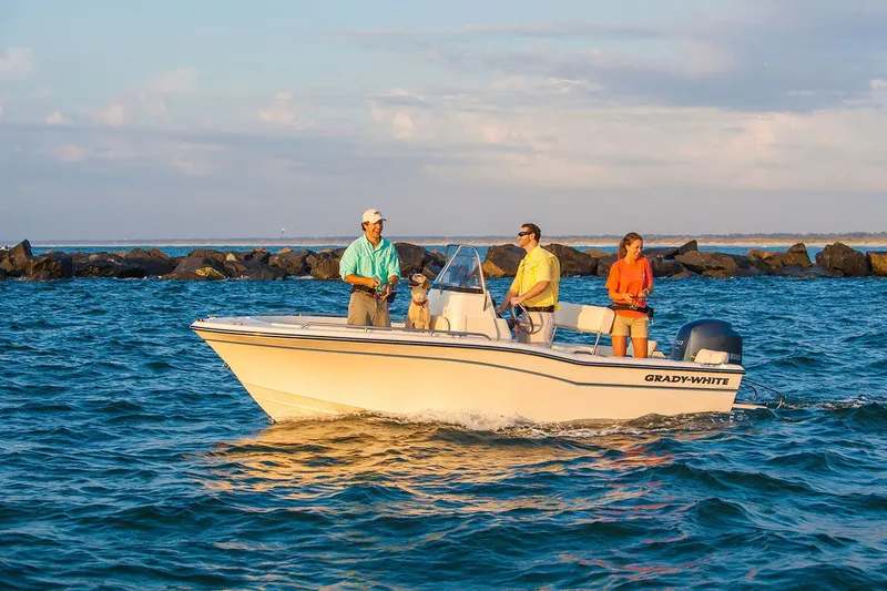 Slide: The Image of Grady-White Fisherman 180 2026 - 19