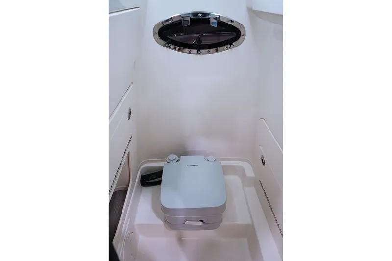 Slide: The Image of Grady-White Fisherman 216 2026 - 16