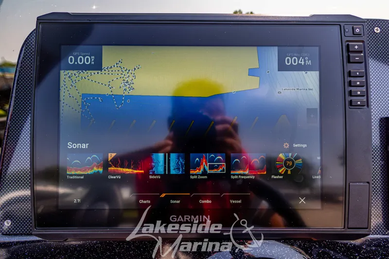 Slide: The Image of Garmin sonar display on Recon 2185 DC, 2025 model, at Lakeside Marina. - 19