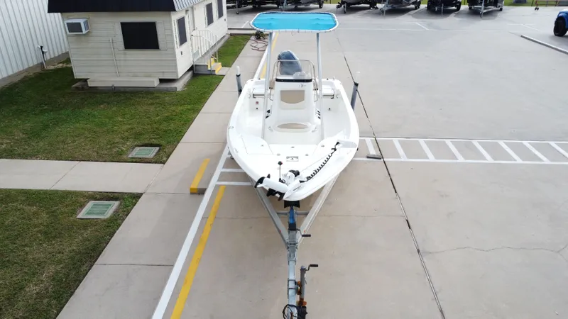 Slide: The Image of NauticStar 1910 2017 - 18