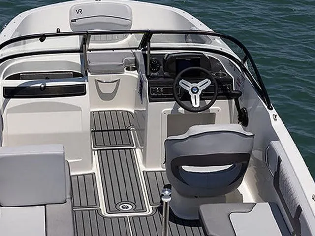 Slide: The Image of Bayliner VR4 Bowrider OB 2023 - 5