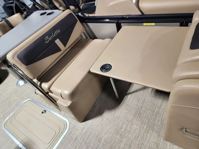 Slide: The Image of Barletta C24UE 2023 - 7