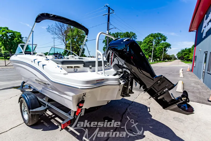 Slide: The Image of 2024 Chaparral 19 SSi OB boat on trailer at Lakeside Marina. - 4