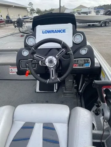 Slide: The Image of Nitro Z21 2017 - 9