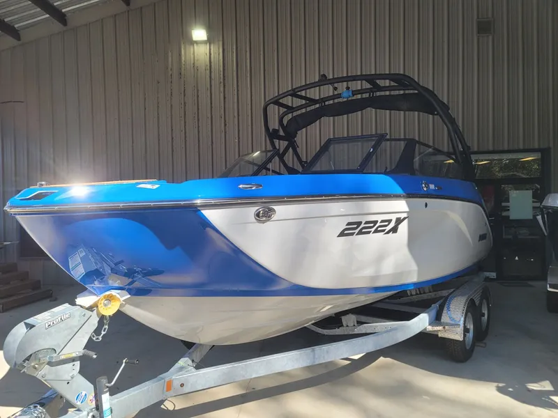 Slide: The Image of Yamaha 222XE 2025 - 3