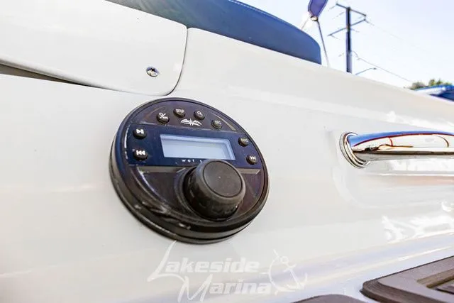 Slide: The Image of Crownline Boats 220 SS 2024 - 12