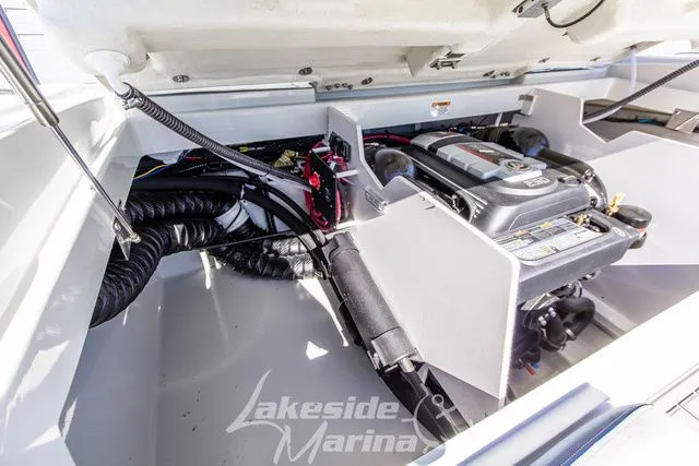 Slide: The Image of Crownline Boats 220 SS 2024 - 24