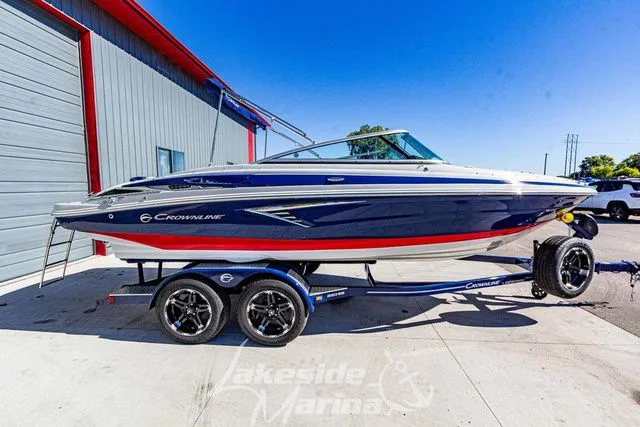 Slide: The Image of Crownline Boats 220 SS 2024 - 4