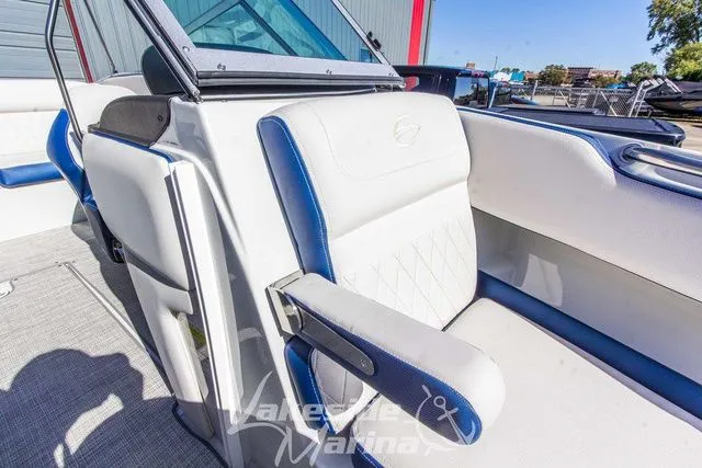 Slide: The Image of Crownline Boats 220 SS 2024 - 48