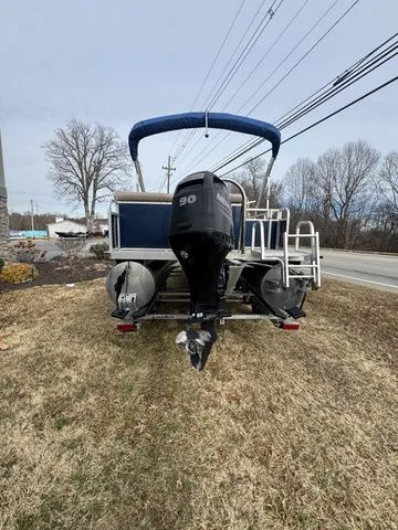 Slide: The Image of Avalon LS 2300 2014 - 5