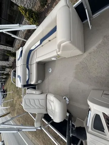 Slide: The Image of Avalon LS 2300 2014 - 7