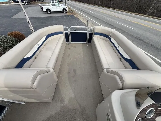 Slide: The Image of Avalon LS 2300 2014 - 9