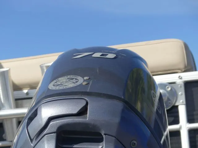 Slide: The Image of Sweetwater SW 2086 2015 - 10