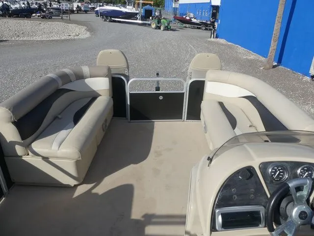 Slide: The Image of Sweetwater SW 2086 2015 - 14