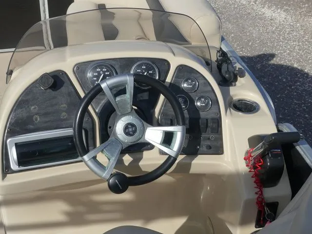 Slide: The Image of Sweetwater SW 2086 2015 - 18