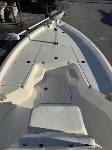 Slide: The Image of Skeeter SX230 2022 - 15