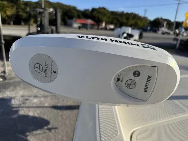 Slide: The Image of Skeeter SX230 2022 - 19