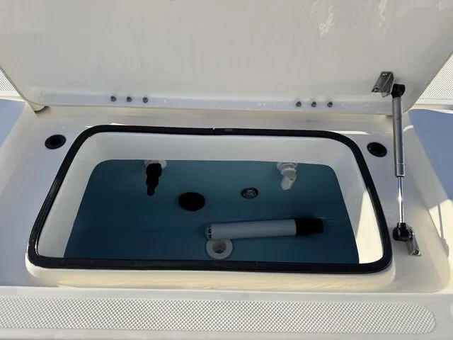 Slide: The Image of Skeeter SX230 2022 - 31