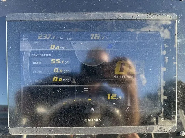 Slide: The Image of Skeeter SX230 2022 - 34