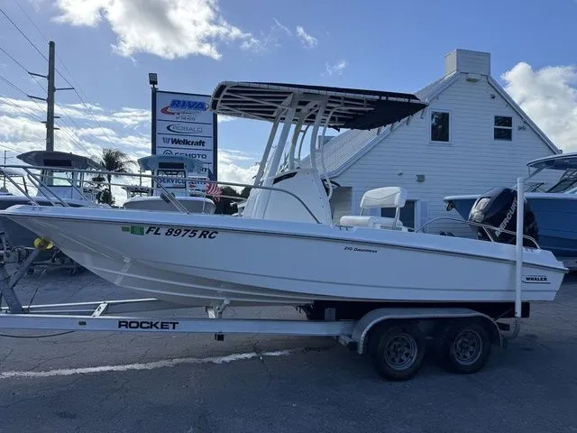 The Image of Boston Whaler 210 Dauntless 2016 - 1
