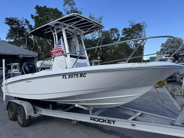 Slide: The Image of Boston Whaler 210 Dauntless 2016 - 4