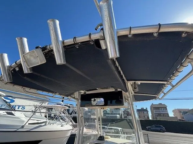 Slide: The Image of Grady-White Advance 257 2005 - 23