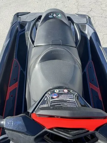 Slide: The Image of Sea-Doo RXT®-X® 300 Premium Triple Black 2022 - 14