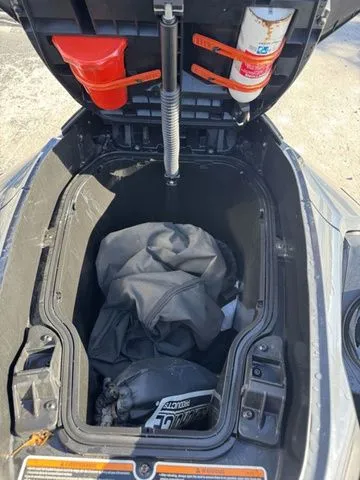 Slide: The Image of Sea-Doo RXT®-X® 300 Premium Triple Black 2022 - 15