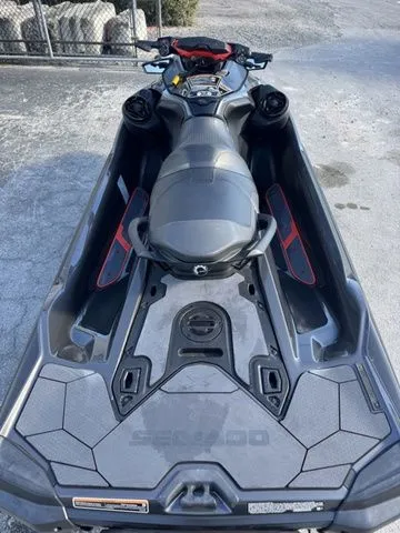 Slide: The Image of Sea-Doo RXT®-X® 300 Premium Triple Black 2022 - 8