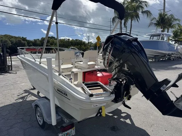 Slide: The Image of Boston Whaler 130 Super Sport 2021 - 8