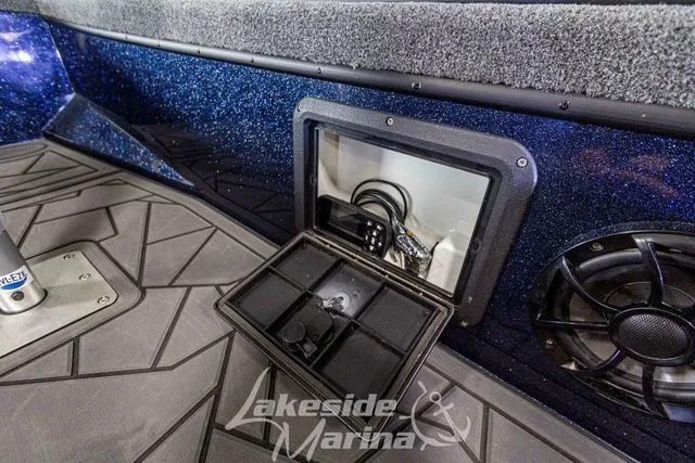 Slide: The Image of Recon 2085 Tiller 2024 - 20