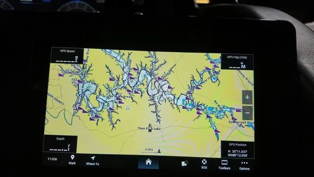 Slide: The Image of Bennington R Bowrider Swingback 24 RTSBA 2026 - 37