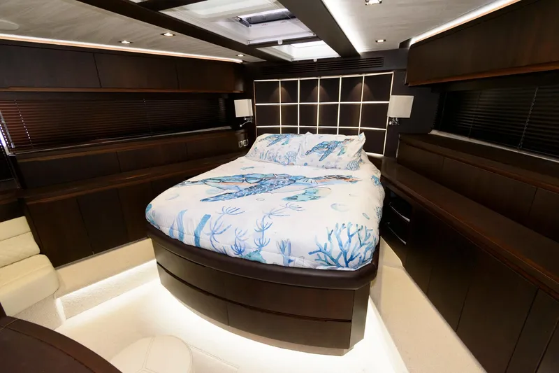 Slide: The Image of Galeon 640 Fly 2018 - 62