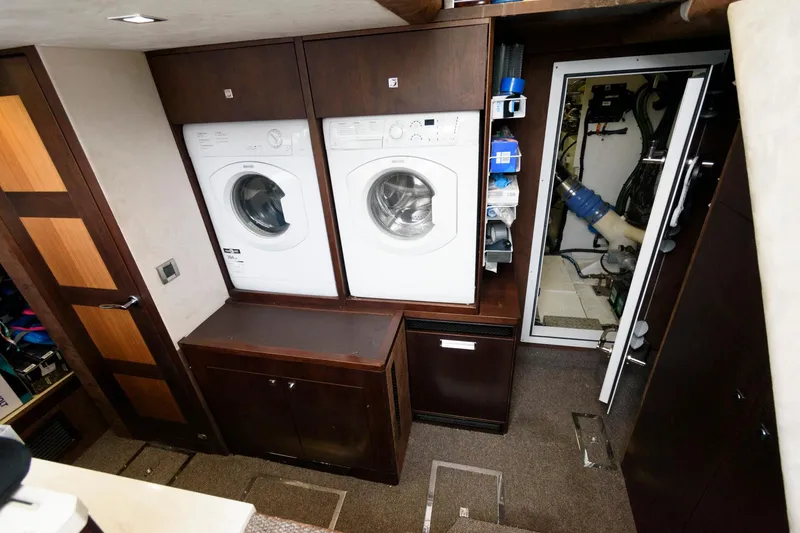 Slide: The Image of Galeon 640 Fly 2018 - 67