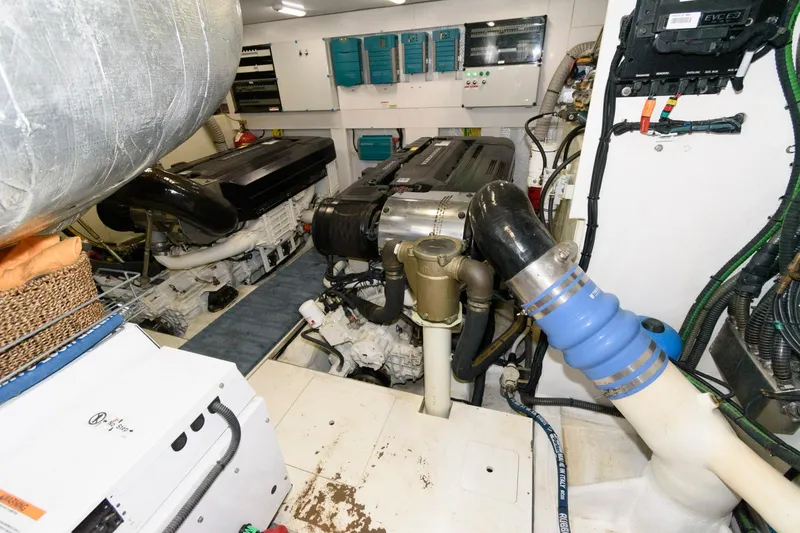 Slide: The Image of Galeon 640 Fly 2018 - 68