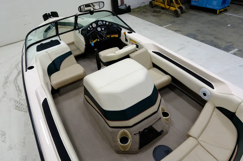 Slide: The Image of Correct Craft Sport Nautique 1998 - 9