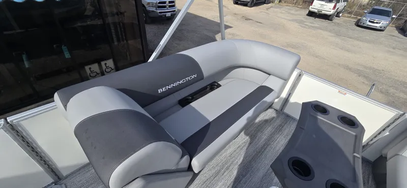 Slide: The Image of Bennington 22SSRSF 2026 - 13