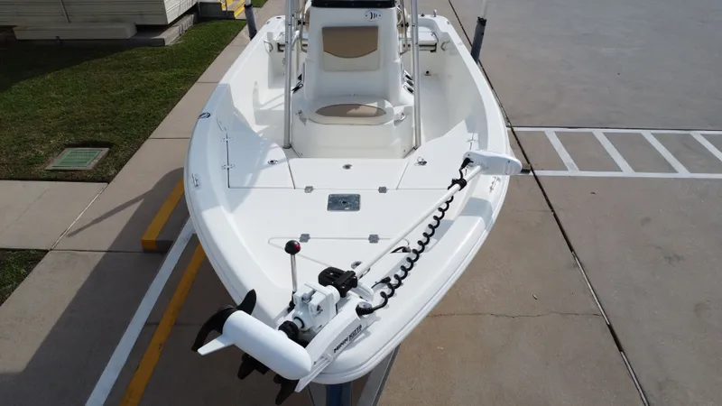 Slide: The Image of NauticStar 1910 2017 - 20