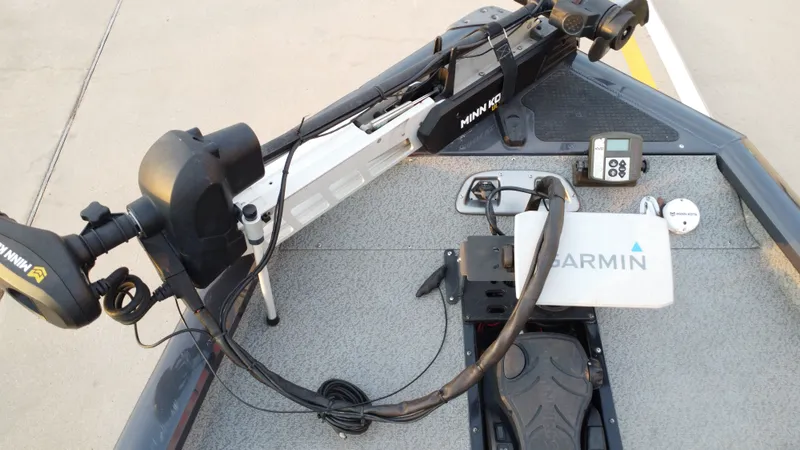 Slide: The Image of Tracker 190 2015 - 24