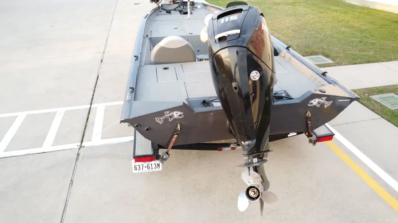 Slide: The Image of Tracker 190 2015 - 26