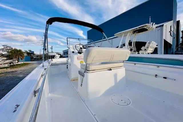 Slide: The Image of 2025 Boston Whaler 190 Montauk boat with sleek design and spacious deck. - 15