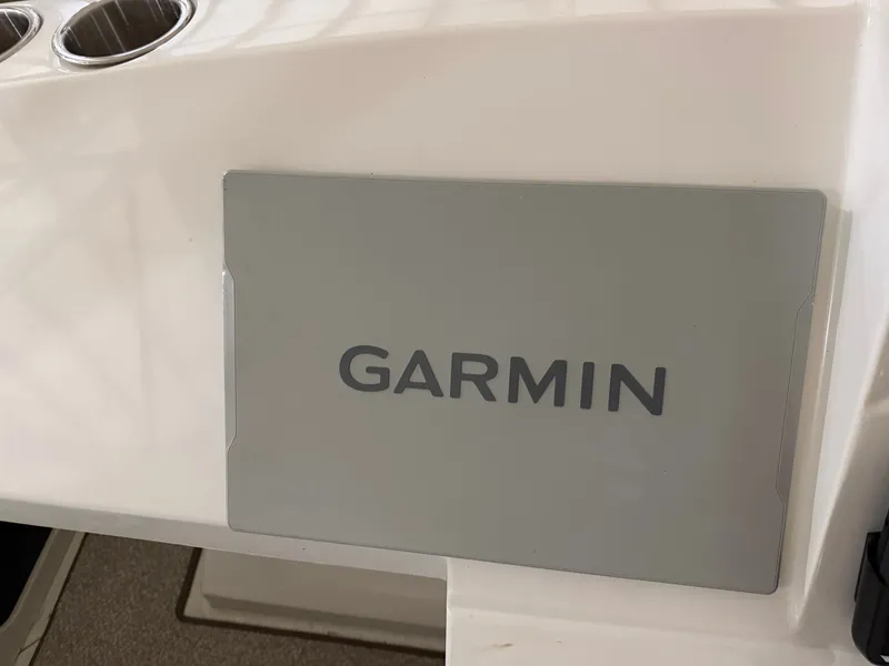 Slide: The Image of Garmin device on Carver 356 Aft Cabin Motor Yacht, 2001 model. - 19