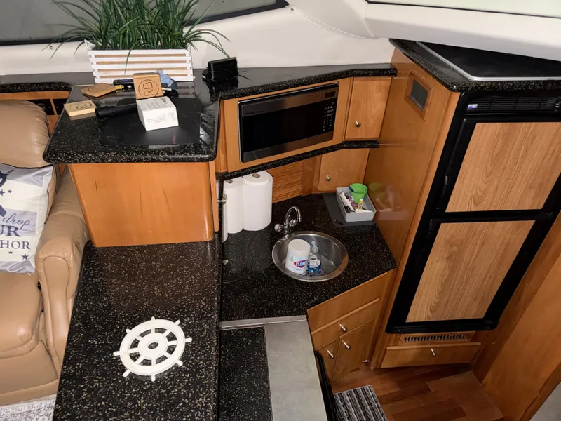 Slide: The Image of Interior of Carver 356 Aft Cabin Motor Yacht, 2001 model. - 28