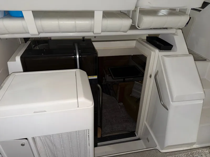 Slide: The Image of Interior of Carver 356 Aft Cabin Motor Yacht, 2001 model. - 35