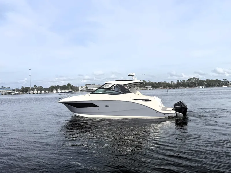 Slide: The Image of Sea Ray Sundancer 320 2023 - 0