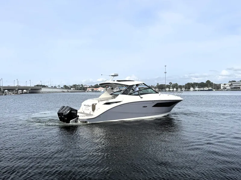 Slide: The Image of Sea Ray Sundancer 320 2023 - 53