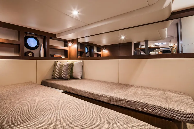 Slide: The Image of Manufacturer Provided Image: Luxurious interior cabin of 2018 Sea Ray Sundancer 350 Coupe yacht. - 30