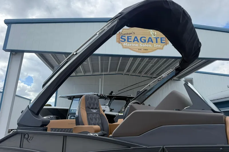 Slide: The Image of 2026 Bennington 27 QSBAT2 boat at Seagate Marine Sales dealership. - 3