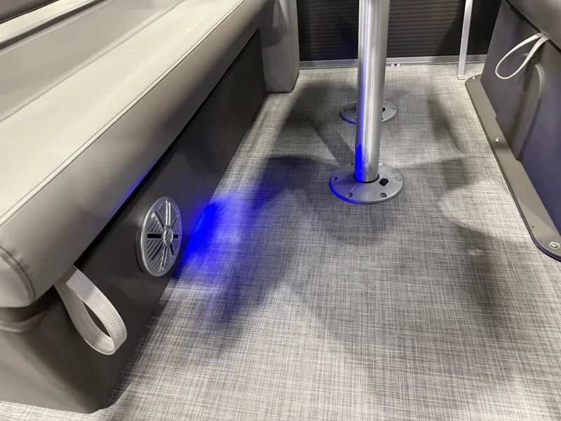 Slide: The Image of Princecraft Vectra 21 RL 2026 - 25